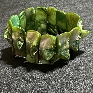 21.  Green Shell Wide Stretch Bracelet
